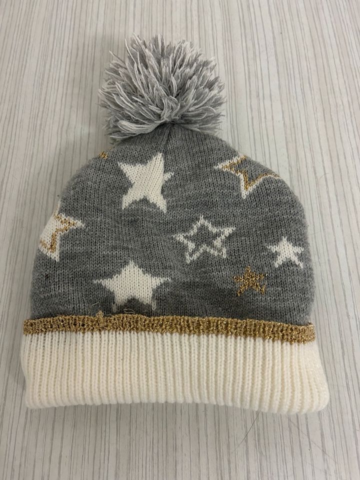 Kinder Winter Mütze mit Sternen Topolino Gr. 52 54 in Meerbusch