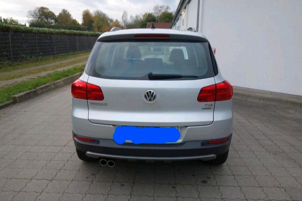 WV Tiguan. in Ottersberg