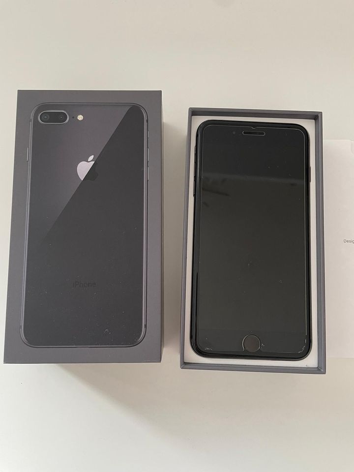 Apple iPhone 8 plus 256 GB, space gray, voll funktionsfähig in Sigmaringendorf