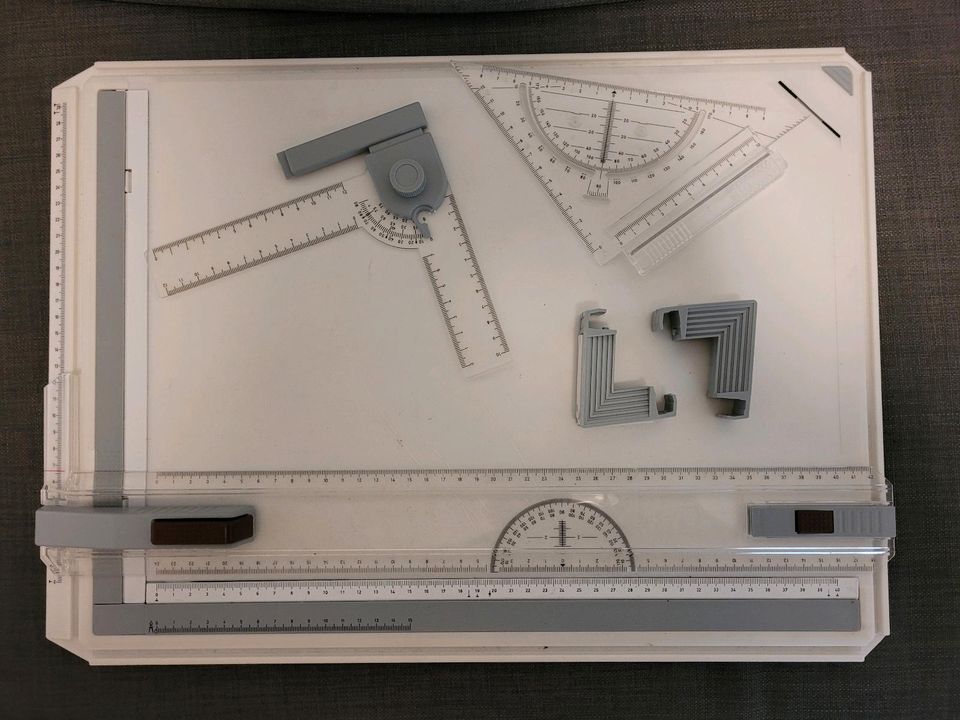 Bunao Zeichenbrett, Zeichenplatte A3 inkl. Zubehör in Potsdam