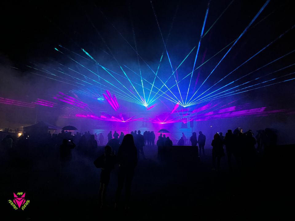 Lasershow für Hochzeiten, Geburtstage, Firmenfeiern und Events in Bamberg