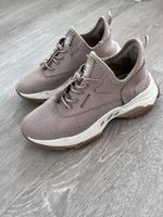 Steve Madden Sneaker | Sehr guter Zustand | 38 Essen - Essen-Stadtmitte Vorschau