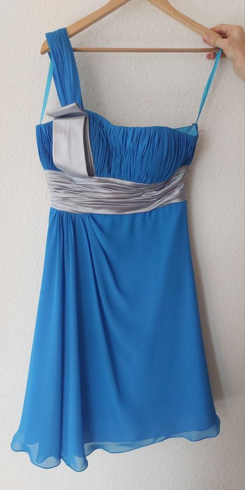 türkis-blaues Cocktailkleid in Ravensburg