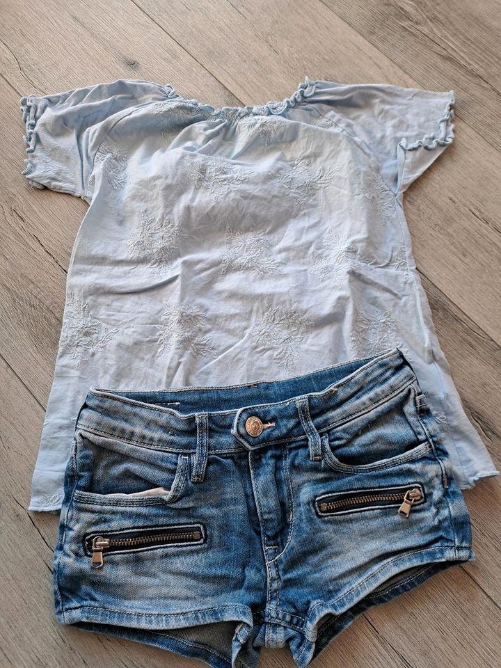 Set aus T-Shirt und Hotpants Größe 110/116 H&M in Schöffengrund