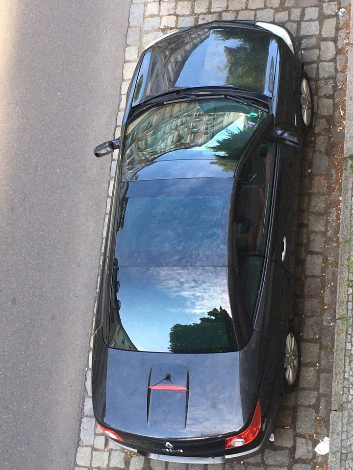 Renault megane Cabrio leichte seiten schaden in Berlin