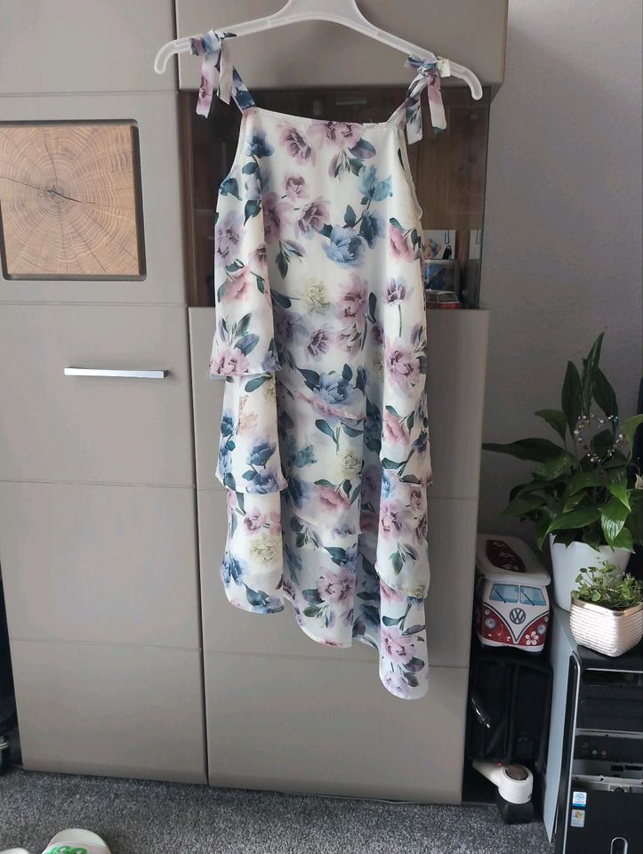 H&M Kleid super schick Gr.146/152 in Wustermark