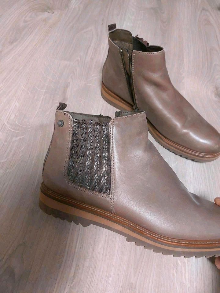 BE natural Boots für Damen gr.42 (UK.8) in Duisburg