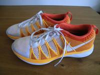 NIKE Flyknit Damen Laufschuhe Orange Gr.41 Düsseldorf - Wersten Vorschau