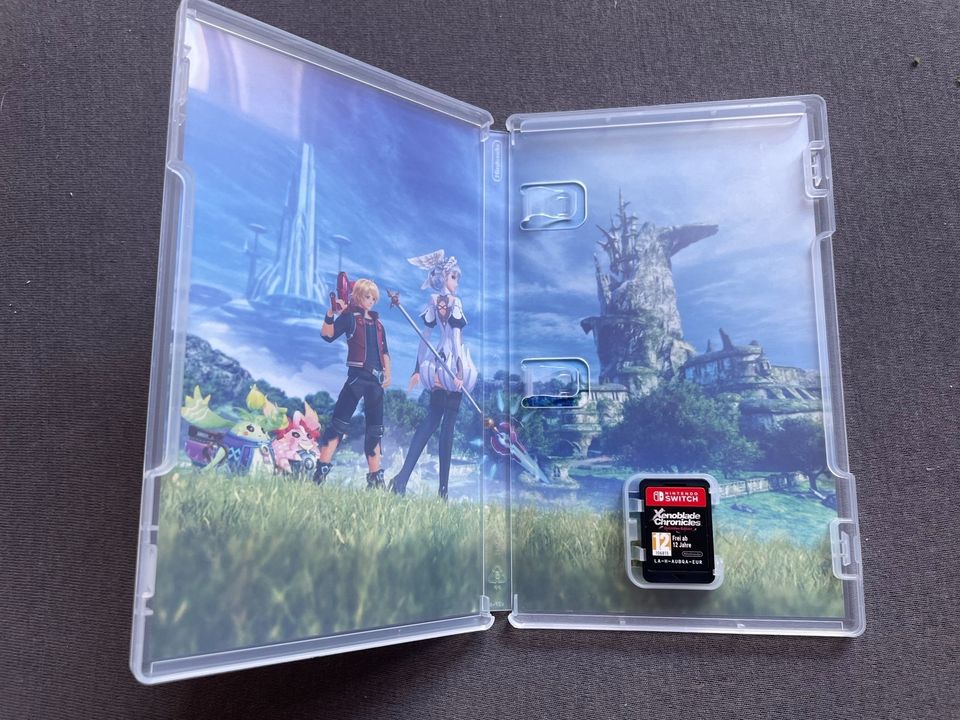 Xenoblade Chronicles Definitive Edition in Waldbrunn