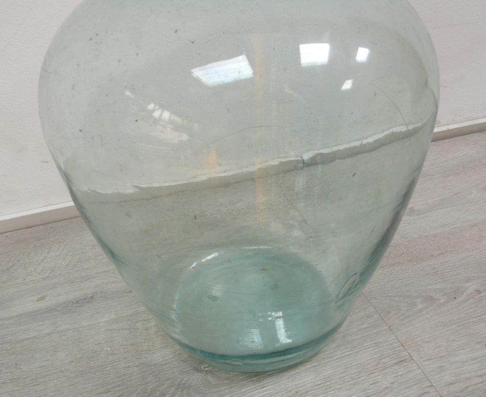 Bauchflasche alte Große Glasflasche  ca 15-20 Liter in Sinzig