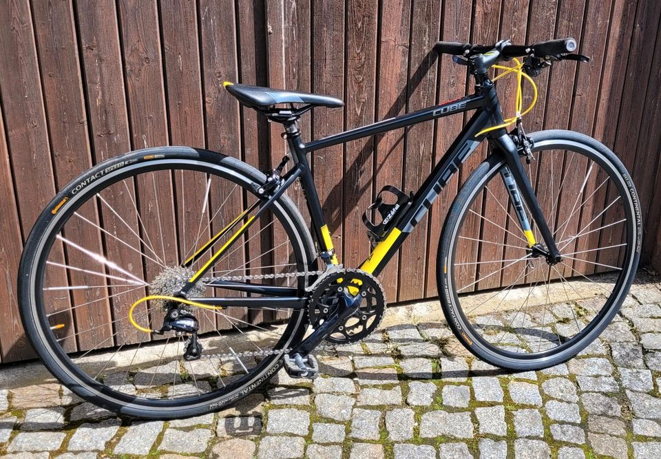 Cube Attain SL Rennrad Speedrad in Thiendorf