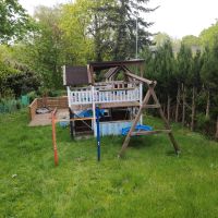 Kinder Spielhaus Garten Haus aus Holz mit Rutsche und Stange Nordrhein-Westfalen - Solingen Vorschau