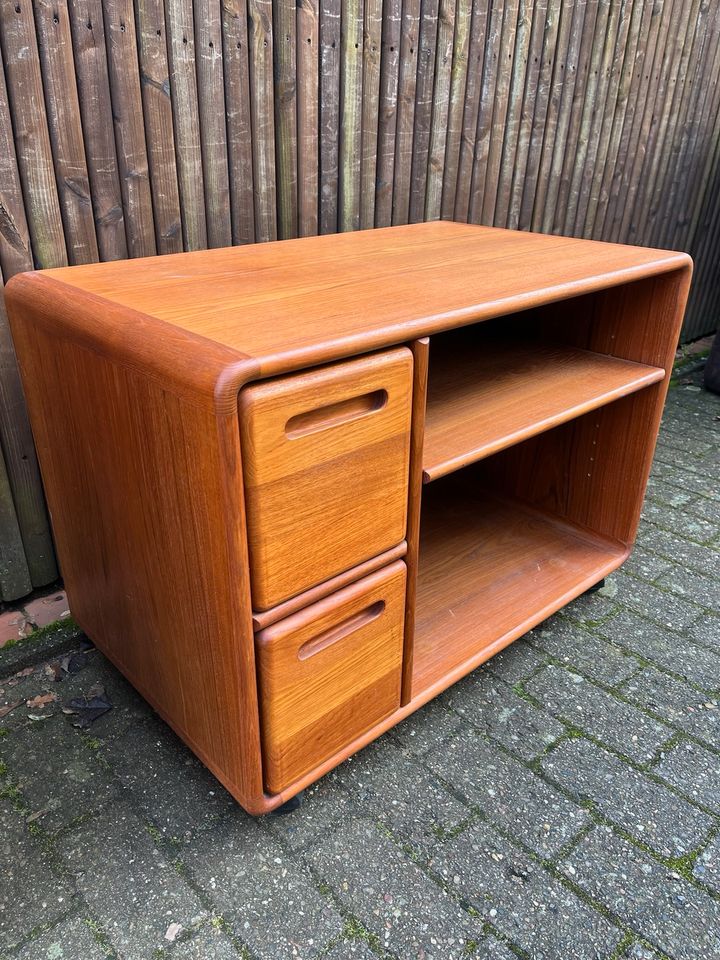 Teak Phono Schrank, Mid Century Design.1960er Danish Kommode in Bielefeld