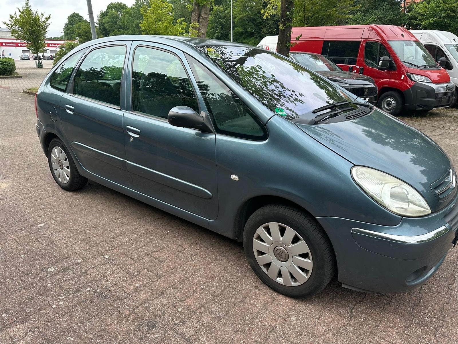 Abbildung des Autos Citroën Xsara Picasso 1.…