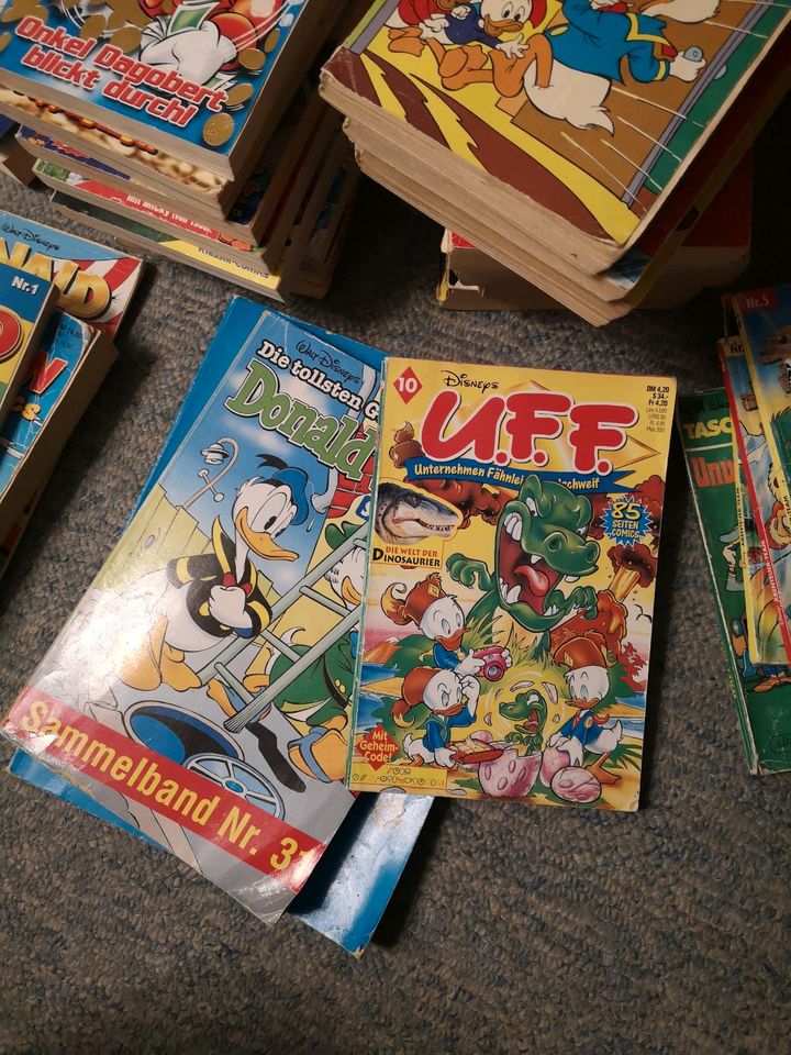 Konvolut an Disney's lustige Taschenbücher in Braak