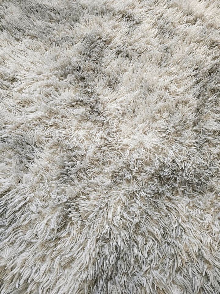 Teppich rund flauschig grau waschbar leicht 155cm Durchmesser in Lehrte
