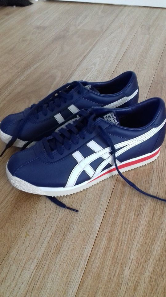 Asics Schuhe "Tiger" Neu in Herford