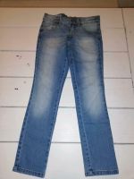 Jeans Mädchen Gr. 140 von Benneton Hessen - Alsfeld Vorschau