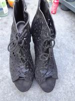 Kaum getragene High Heels Gr 40 schwarz von Cakewalk Nordrhein-Westfalen - Gladbeck Vorschau