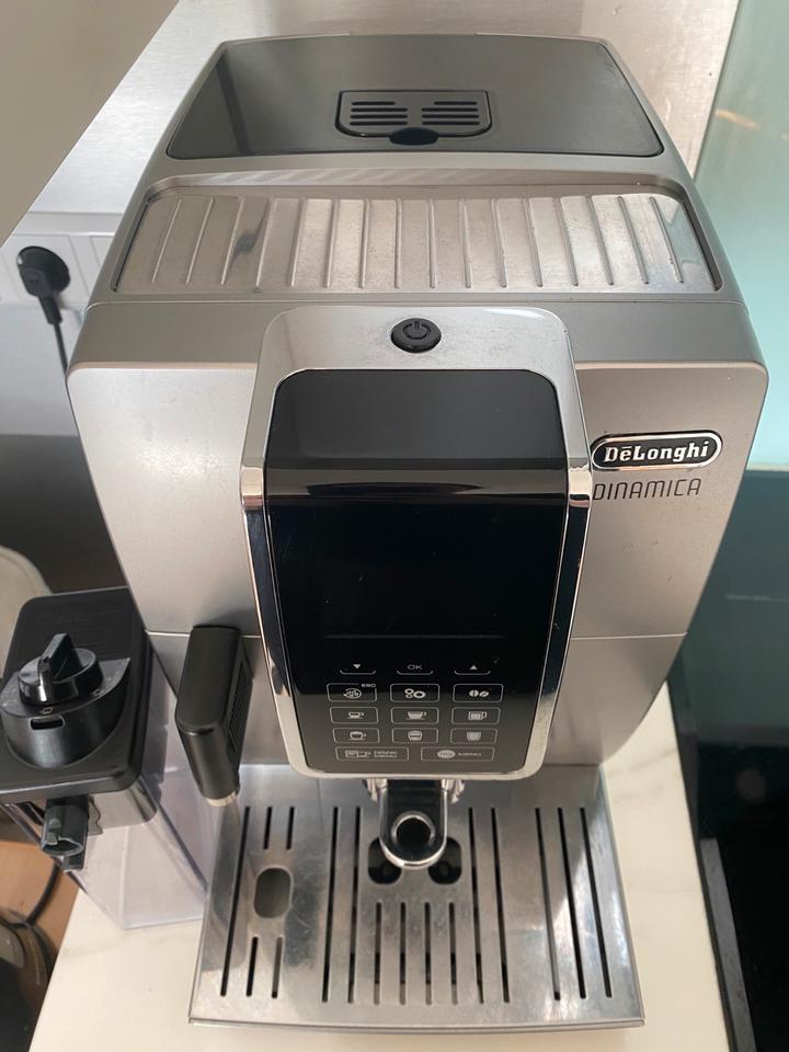 DeLonghi ECAM 350.55.B Dinamica IFD Kaffee-Vollautomat schwarz in Herrenberg