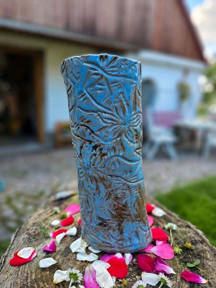Vase Blumenvase selbstgemacht selbstgetöpfert handmade in Wallichen