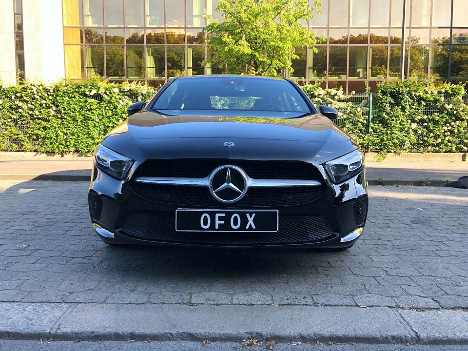 Mercedes Benz A250e 2023 Auto mieten Autovermietung Mietwagen in Berlin