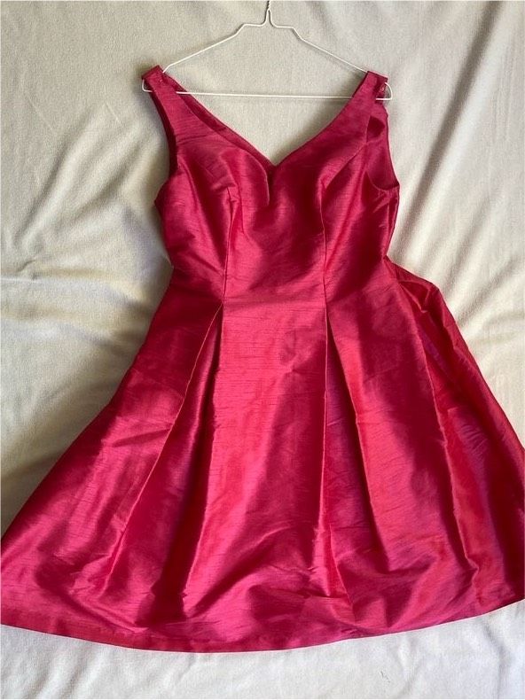 Festliches Kleid, Cocktailkleid  Gr. 38 pink in Berlin