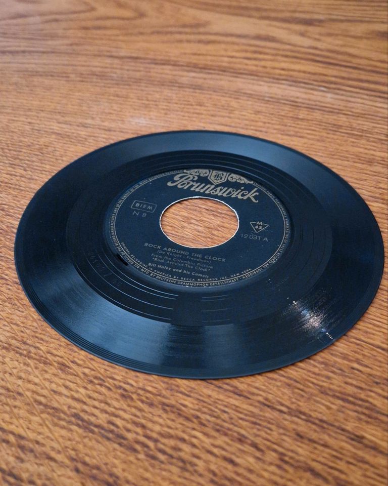 Schallplatte 7" Bill Haley and his Comets Rock Around The Clock in Rostock