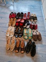 Paket Schuhe Sandalen Hausschuhe Schlappen Pantoletten Größe 40 Bayern - Breitengüßbach Vorschau