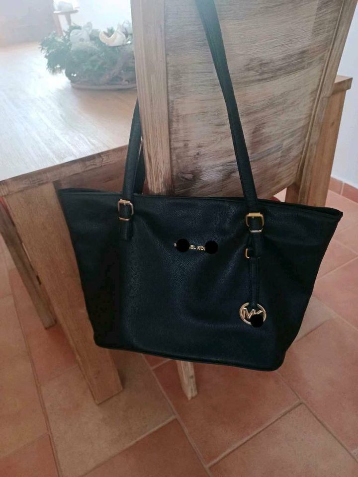 2 TASCHEN,EIN PREIS!!Schöne Shopper,Henkel Tasche+Crossbody in  Baden-Württemberg - Waldstetten | eBay Kleinanzeigen ist jetzt Kleinanzeigen