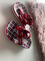 Tommy Hilfiger Flip Flops unisex gr. 23 top Zustand Hessen - Bad Emstal Vorschau