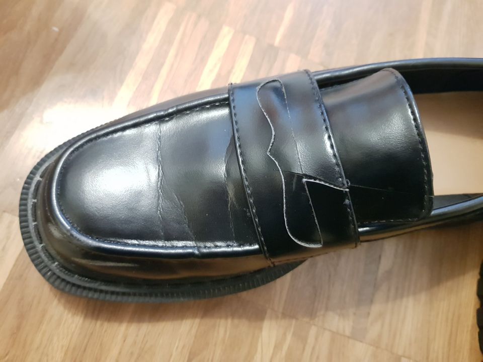 H&M Chunky Loafer Kunstlederschuhe - schwarz 39 in Karlsruhe