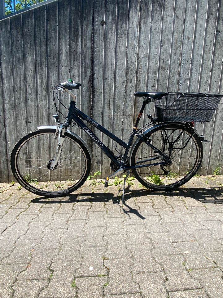 Damen Fahrrad 28“ in Reichenbach an der Fils