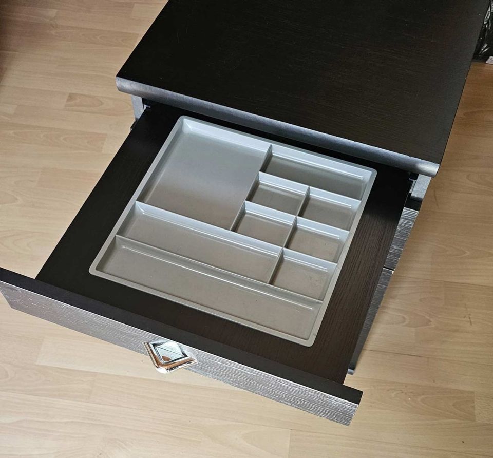 Büroschrank schwarz mit Rollen und Schubladen in Hagen