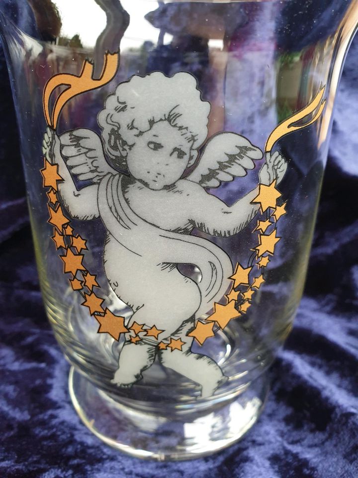 Vase aus Glas mit Engel in Barmstedt