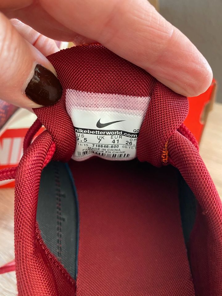 Nike Air Pegasus Sondermodell Gr. 41 neuwertig rot/orange in Hattingen