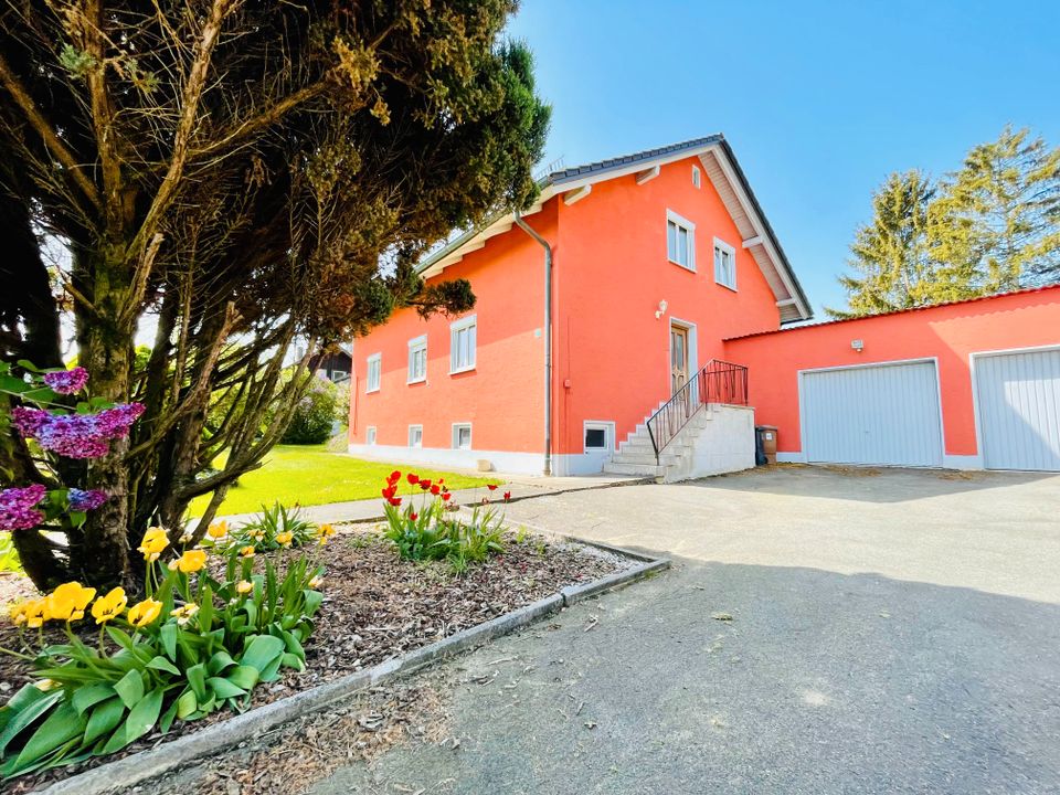 Zweifamilienhaus in naturnaher Wohngegend von Furth im Wald in Furth im Wald