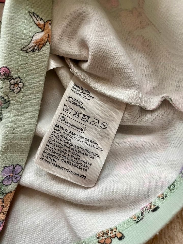 H&M Kleid 98 104 chic Gürtel Taschen Einhorn Waldtiere Baumwolle in Thomasburg