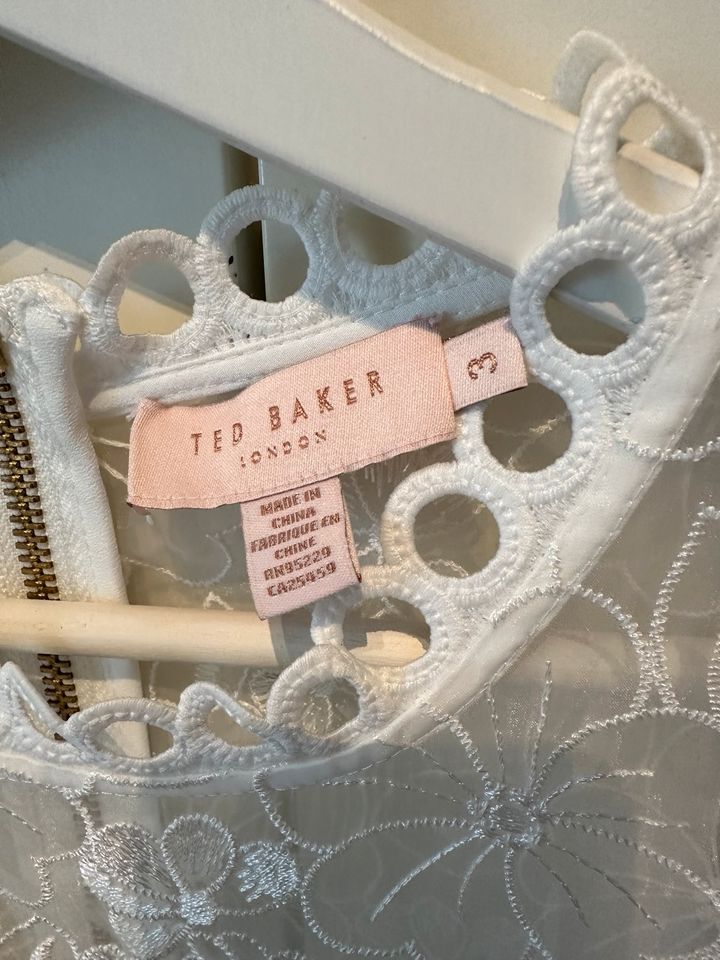 Ted Baker London Kleid mit Spitze neuwertig Gr. 40 in Düsseldorf