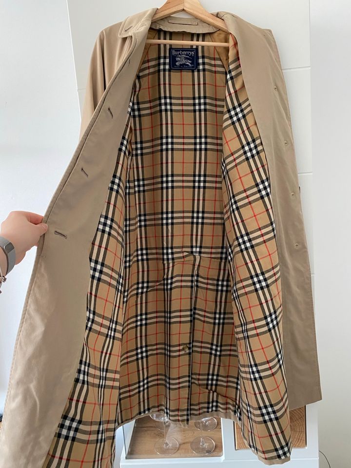 Burberry Trenchcoat in Düsseldorf