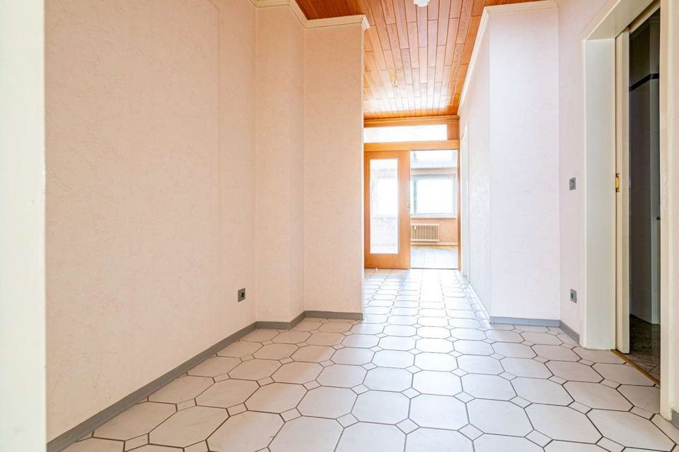 Gut geschnittene 3-Zimmer-Eigentumswohnung  mit Garage in ruhiger Sackgassenlage von Pinneberg in Pinneberg