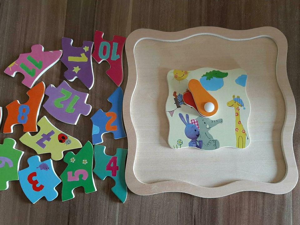 Holzpuzzle Uhr Kikaninchen in Röhrnbach