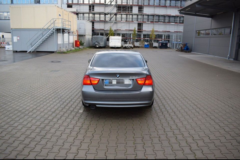 BMW 318d Garagenfahrzeug TOP in Göppingen