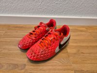 Nike Tiempo Fussballschuhe Gr. 30 rot/weiß Hessen - Neu-Isenburg Vorschau