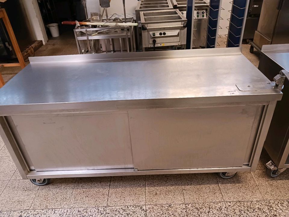 Arbeitsschrank Edelstahltisch Rollschrank Mobil Gastro in Oberhausen