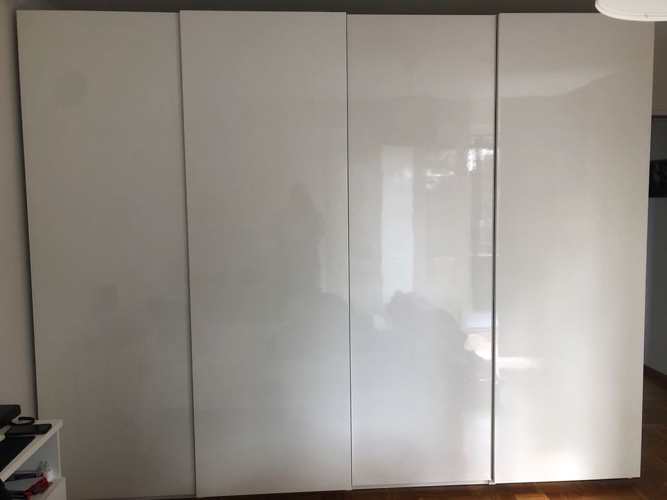 IKEA Pax 2x Schiebetürpaar Hasvik, jew. 150x236 cm Hochglanz weiß in Bergisch Gladbach