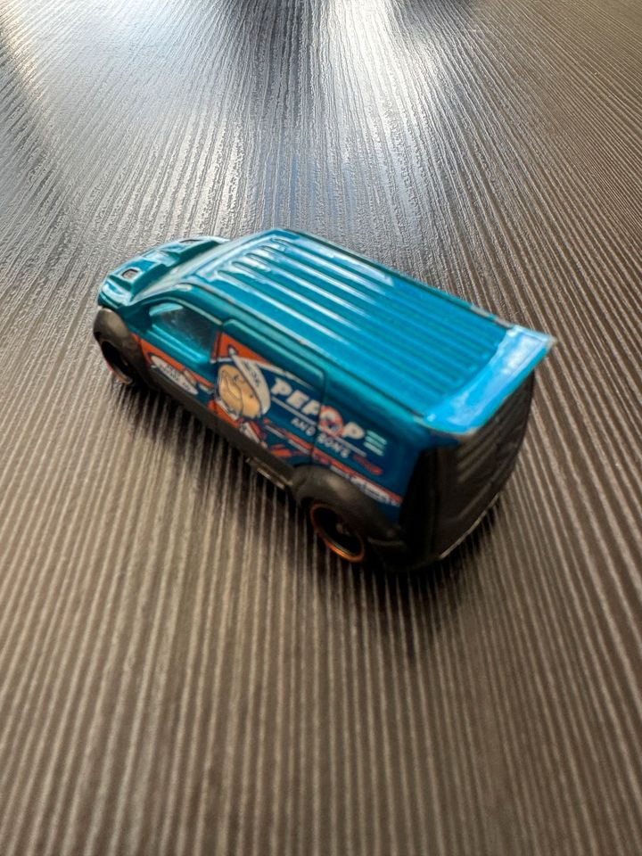 Hot Wheels Ford Transit Connect in Rhede