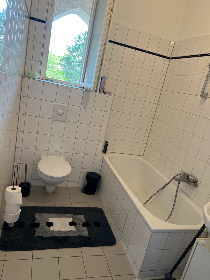 2- Zimmer Ferien/ Urlaub Wohnung in Wiesbaden