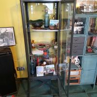 Vitrine ca 1.60 m Frankfurt am Main - Bonames Vorschau