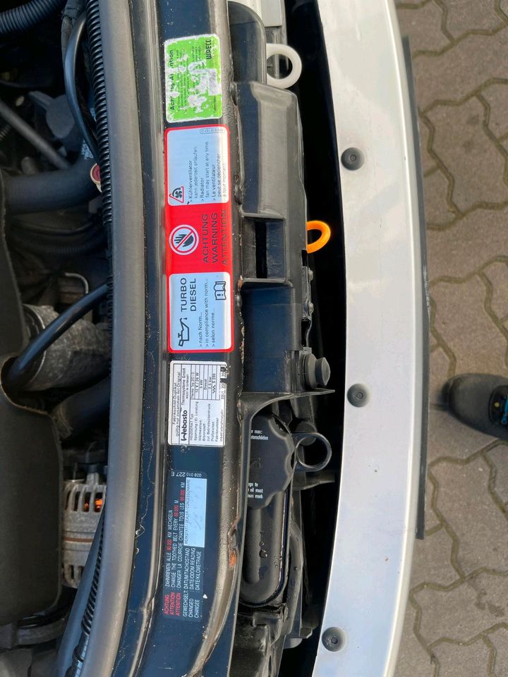 Audi A2 1.4 TDI TüvNeu 8Fach Berreift 1 Hand Scheckheft in Isernhagen